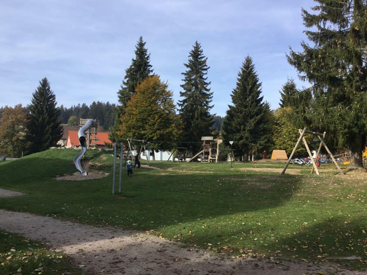 Gemuetliche 1Z Fewo In Schoenwald Mit Balkon, Schwimmbad, Sauna, Fitness Esterno foto